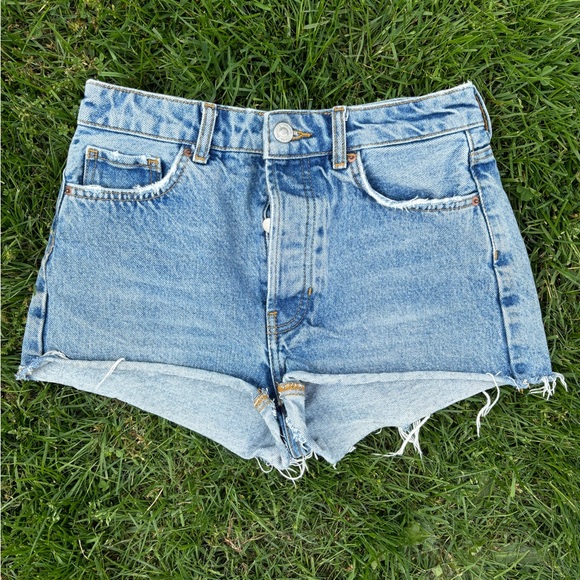 Denim shorts - Picture 1 of 4